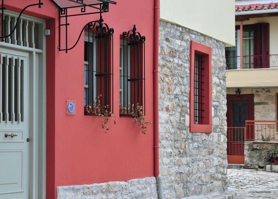 Platanos In The Castle Hotel Ioannina Bagian luar foto